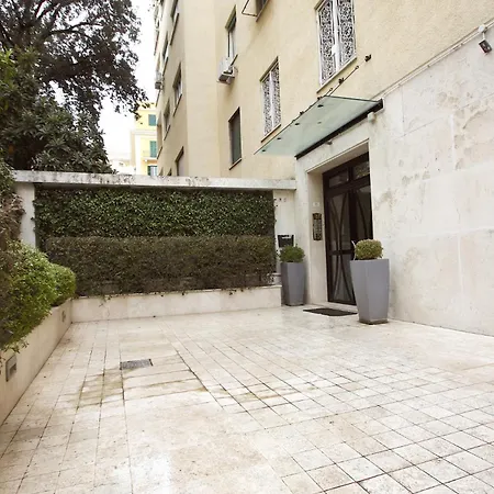 Contessa 3br House Rome